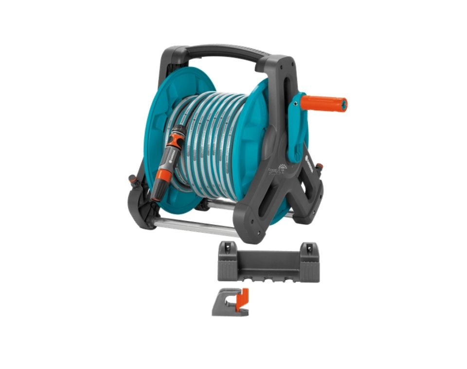 גלגלת וצינור | 20 מ' | כולל אקדח התזה