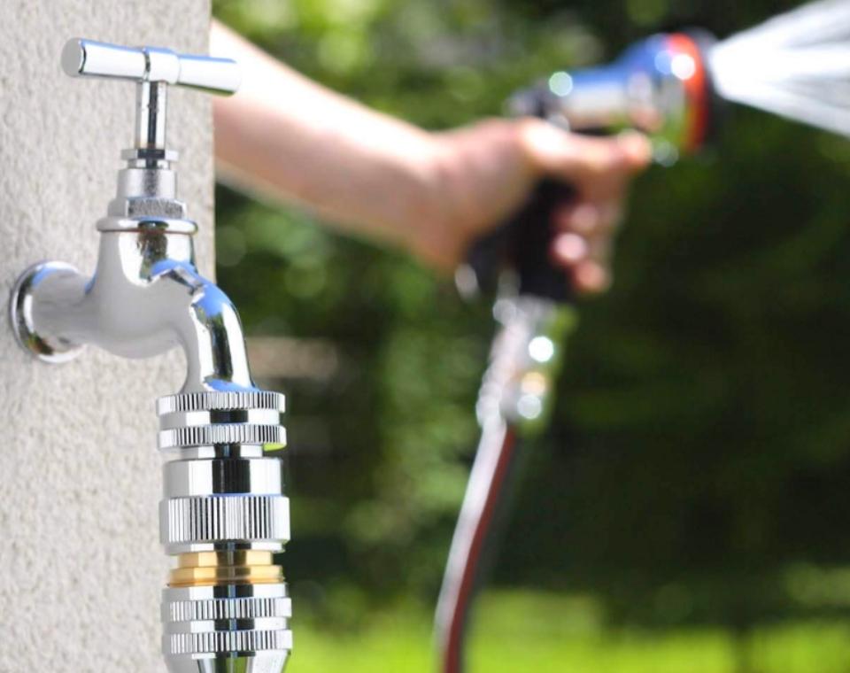 מחבר מתכת לברז גינה | 1/2" - 5/8" | 9610