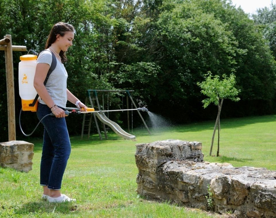 מרסס גב מקצועי HOZELOCK | נפח 12 ליטר