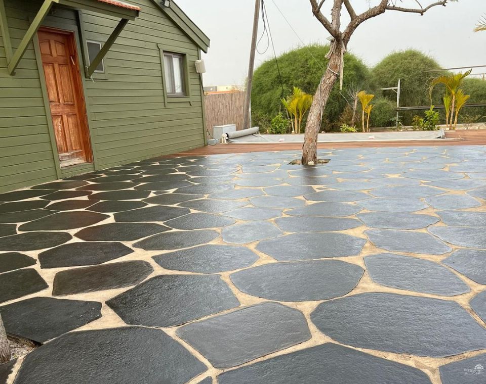 אבן מדרך טבעית | בזלת