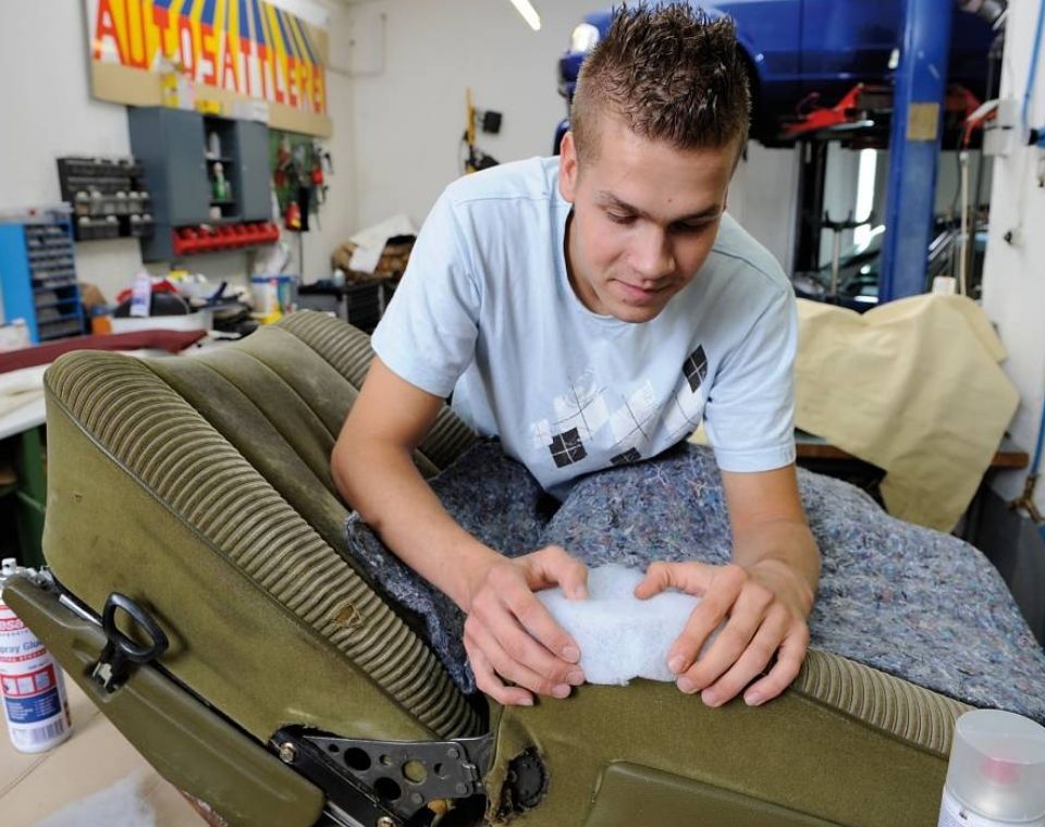 ספריי דבק תעשייתי | 60022 TESA